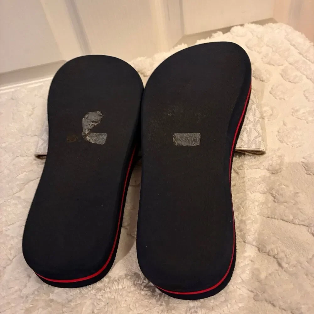RUNWAY MICHAEL KORS WHITE BLUE RED LOGO SLIP ON SANDAL SLIDE Womens Size 10